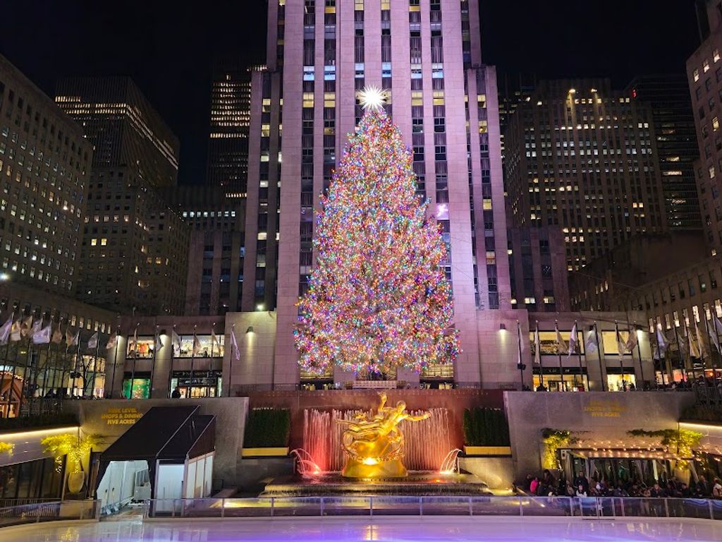 Rockefeller Center — Midtown Pride Flags